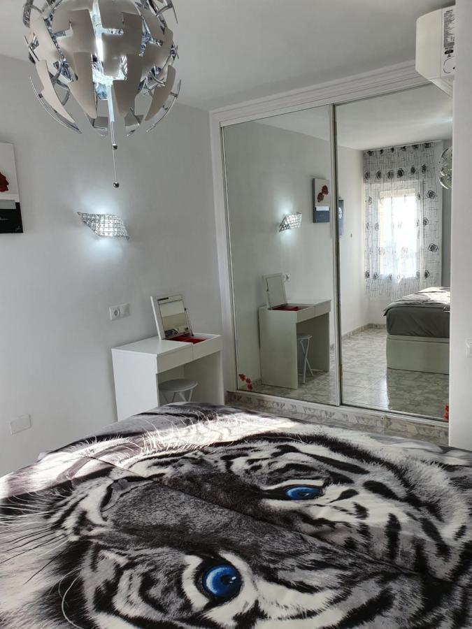 Iris Del Mar Apartment Benalmadena Luaran gambar