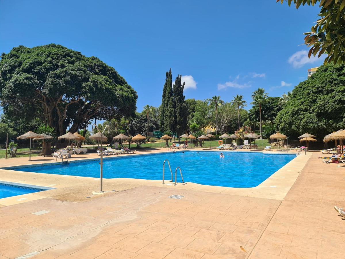 Iris Del Mar Apartment Benalmadena Luaran gambar